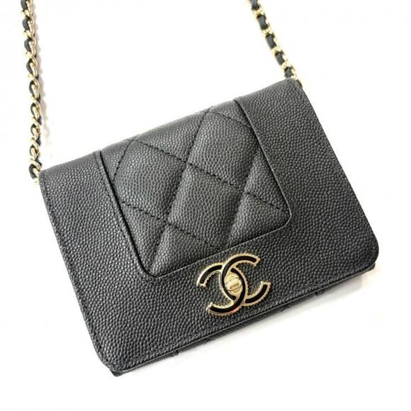 CHANEL Black Caviar Leather Wallet